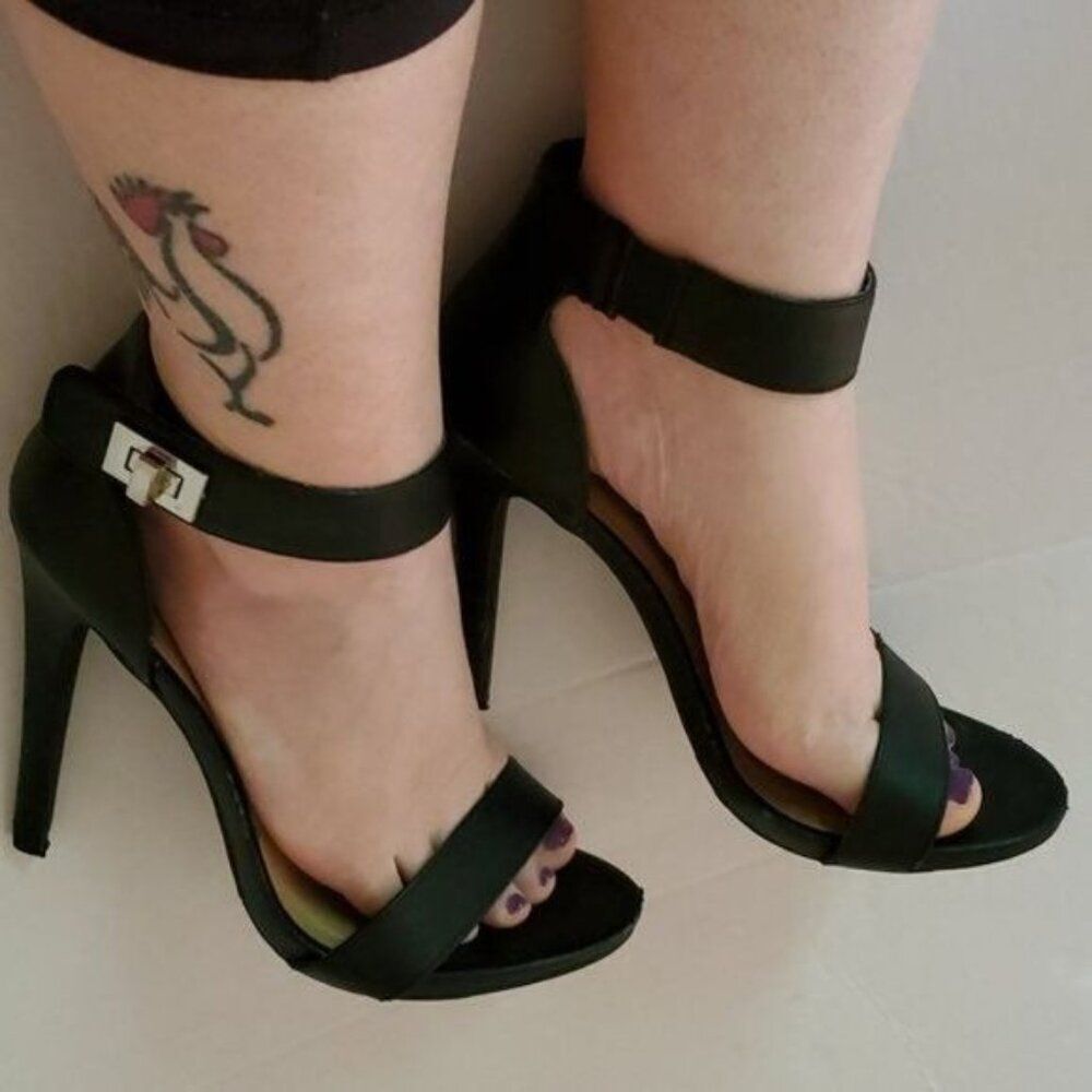 Steve Madden Black Stiletto Heels Shoes Strappy Ankle Strap Women's WOMAN'S 7 - Picture 13 of 16